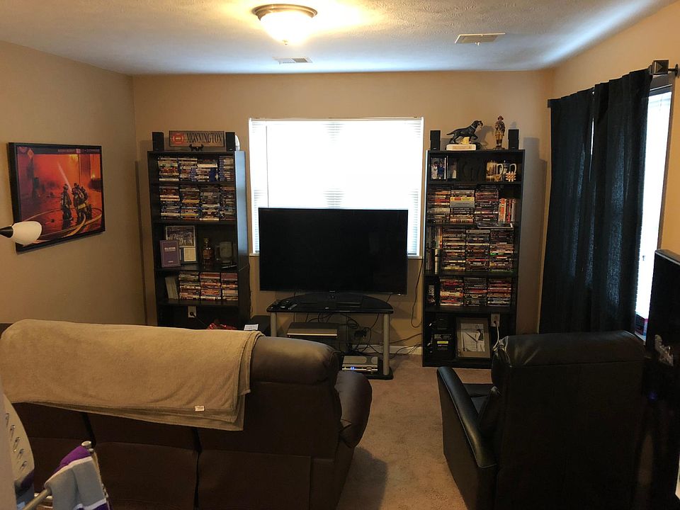 2nd image of 830 Kearney St APT 2