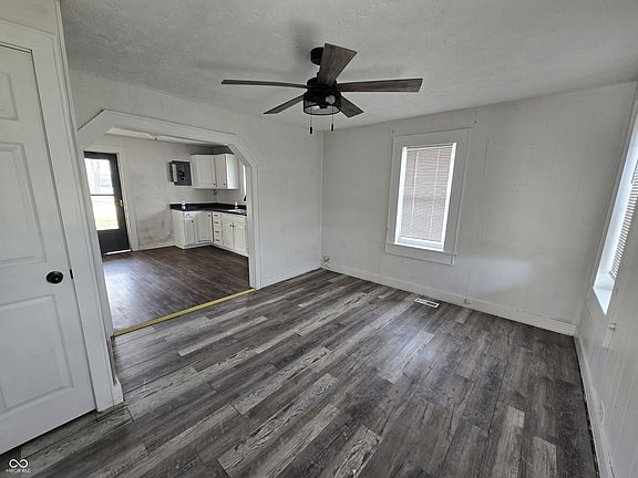 5th image of 2301 S 19th St