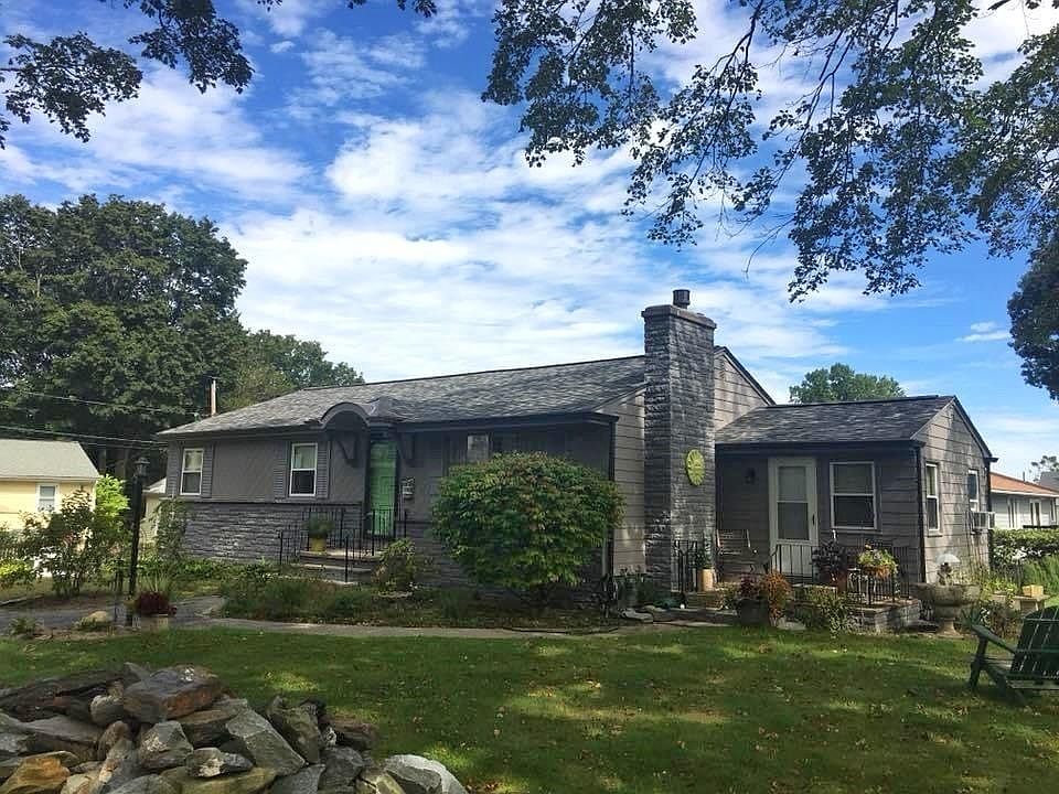 1st image of 288 Narragansett Pkwy