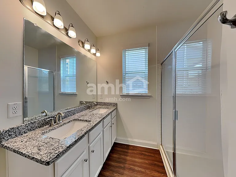 6240 Bridlewood Ln — Photo 16