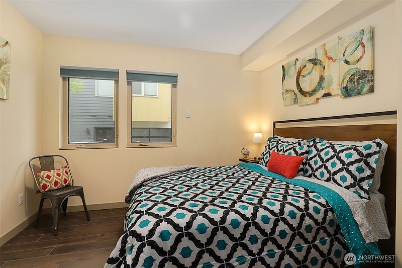 3rd image of 709 15th Avenue #B