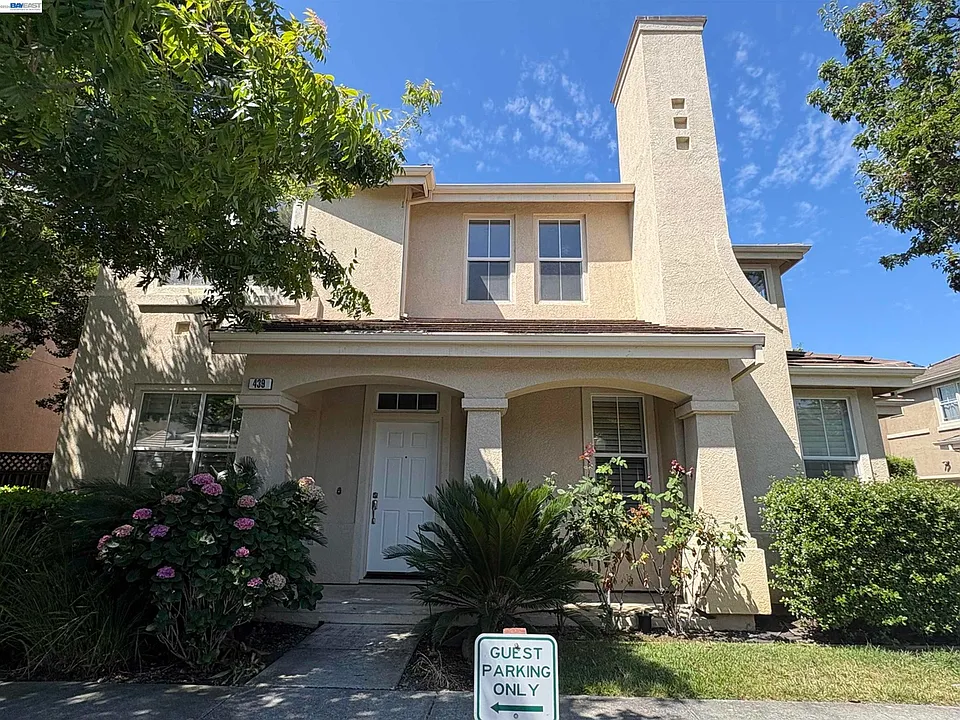 439 Kent Dr