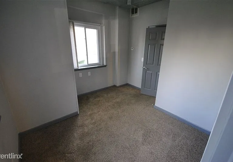 825 Tappan — Photo 11
