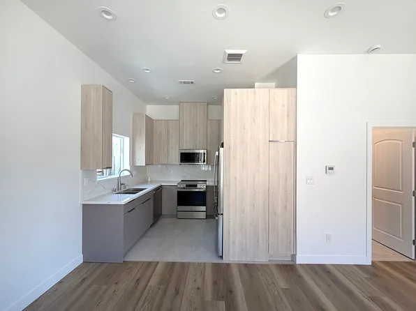 7219 1/2 Summitrose St, Tujunga, CA 91042
