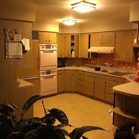 Eat In Kitchen