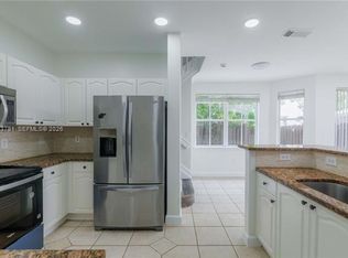3126 NW 101st Ct #Townhouse 3126, Miami, FL 33172