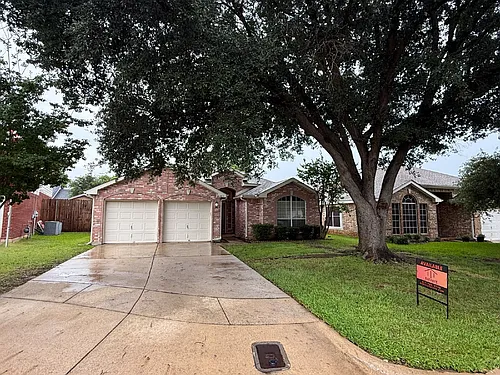 6105 Comfort Dr Photo 1