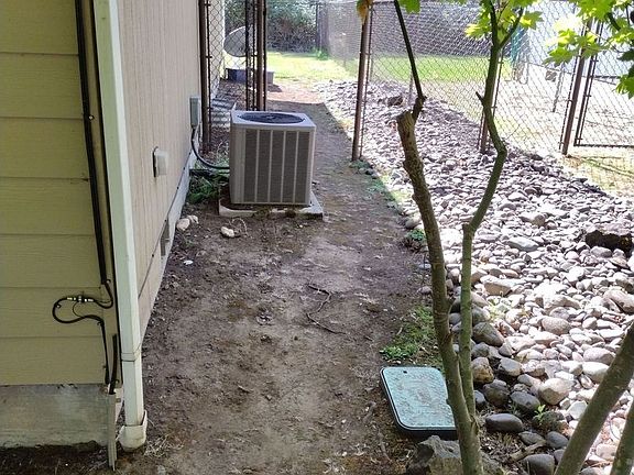 5th image of 2387 & 2389 SE Waldon Ave