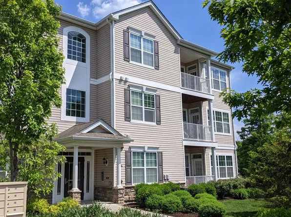 627 Timberlake Dr, Trenton, NJ 08618