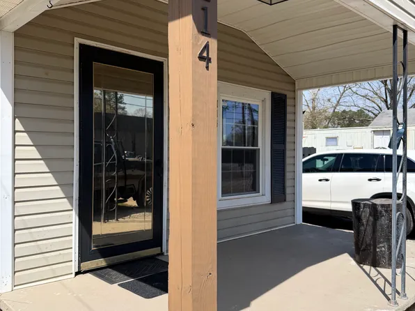 114 N Moore St, Duncan, SC