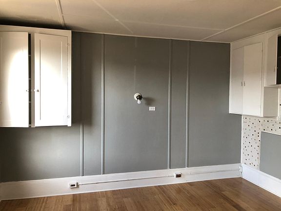5th image of 4043 Saint Clair Ave