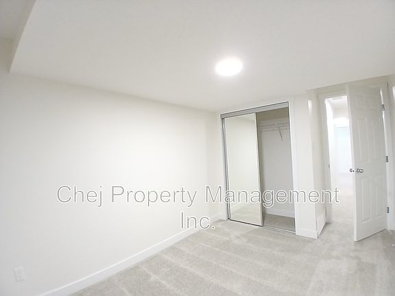 2nd image of 6333 King Wynd SW