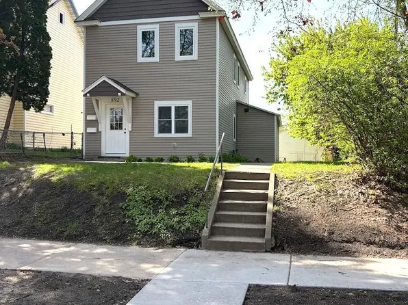 892 4th St E, Saint Paul, MN 55106