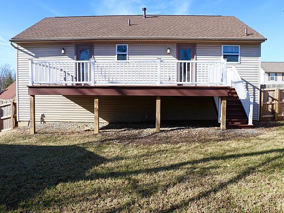 2nd image of 1458 Melinda Ln