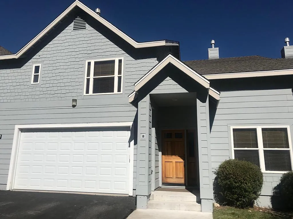 10036 Nicolas Dr photo 1