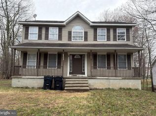 1626 Cotswold Rd, Tobyhanna, PA 18466
