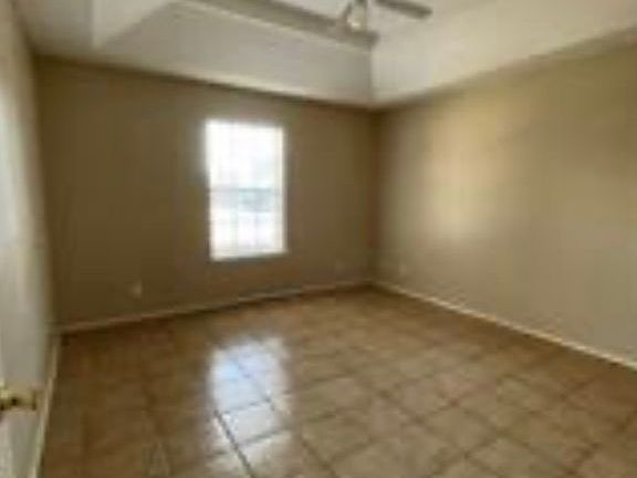 3rd image of 703 La Mancha Dr #2