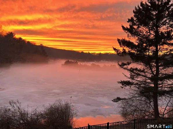 149 Whitehall Avenue, Stonington, CT 06355