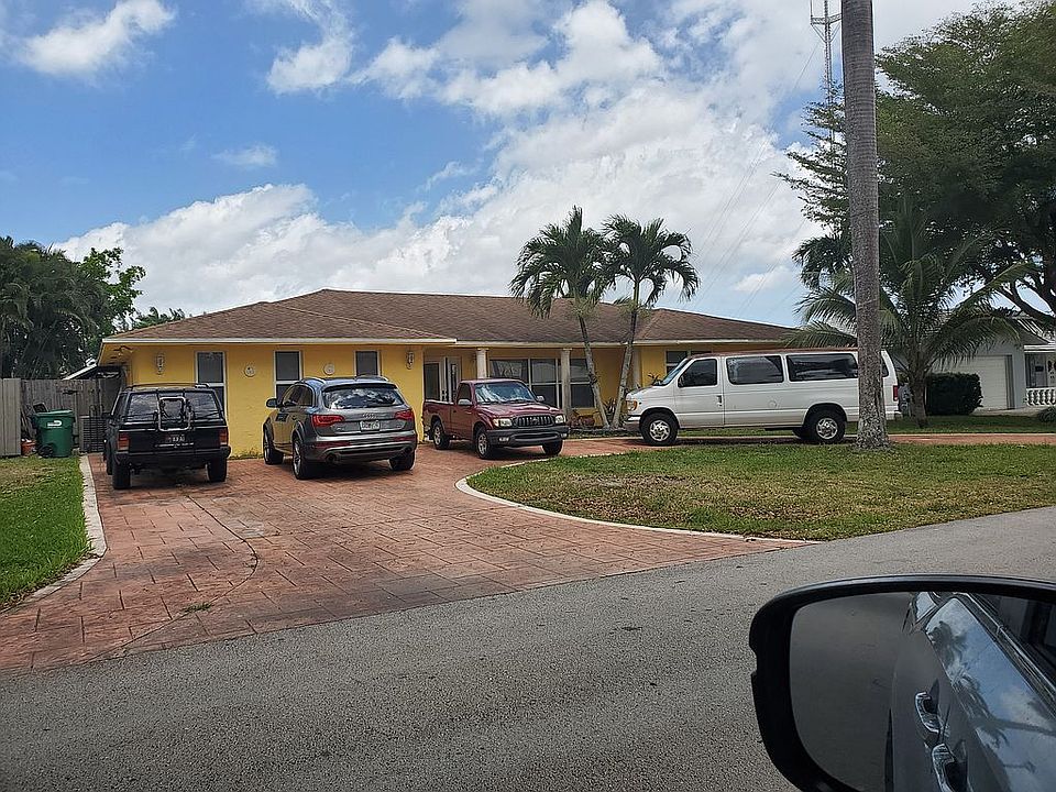 1st image of 1431 NW 207th St