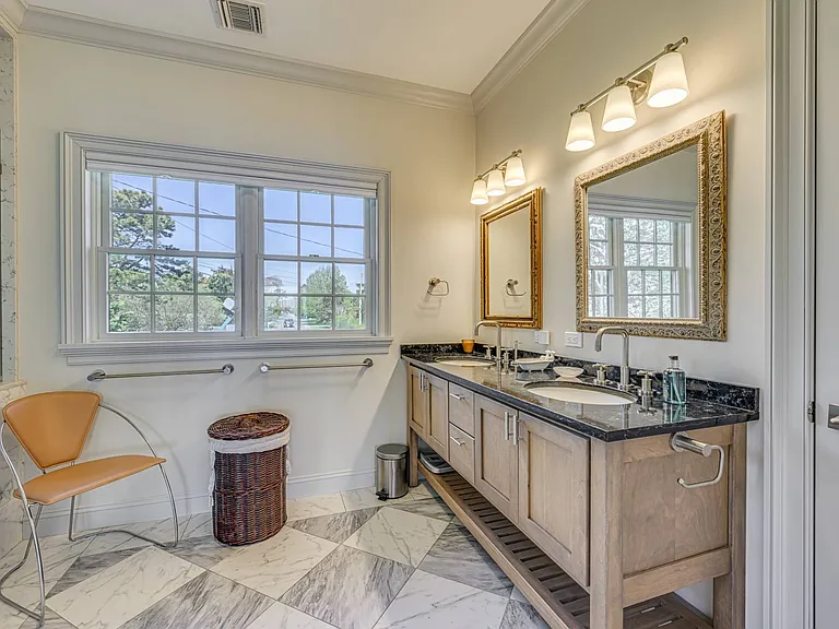 23 E Point Ln — Photo 18
