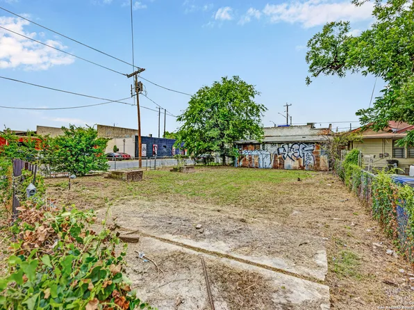 110 Zapata LOT W, San Antonio, TX 78210