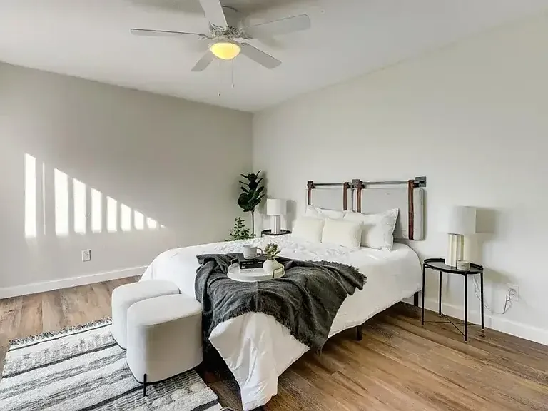 The Alista Apartments — Photo 13
