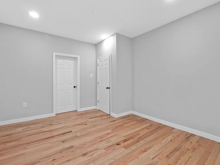 189 Clerk St #1 — Photo 7