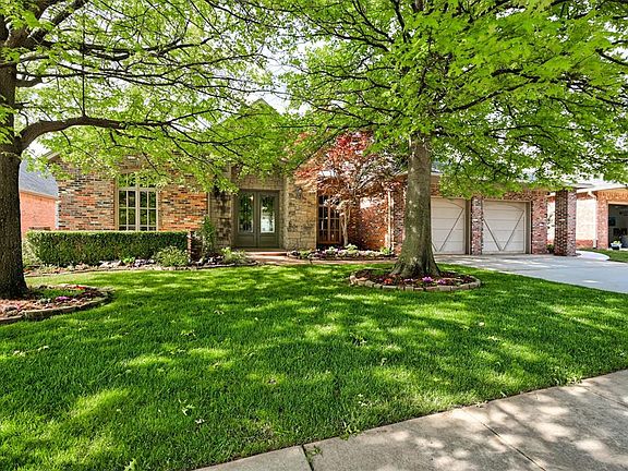 3rd image of 1908 Red Prairie Dr