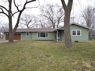 1737 Arrowhead Dr, Beloit, WI 53511