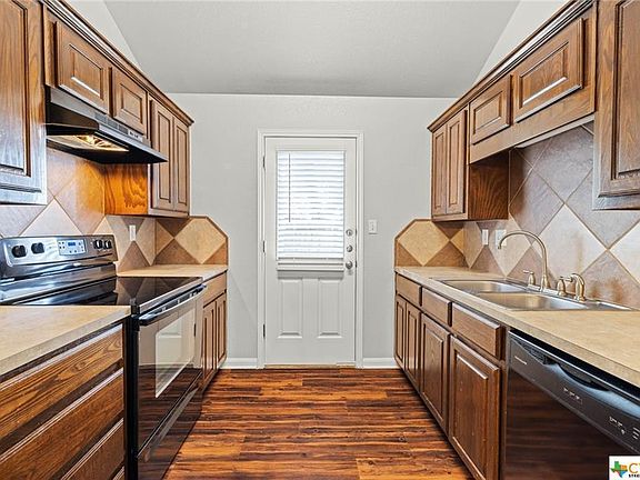 5th image of 713 Olaf Dr