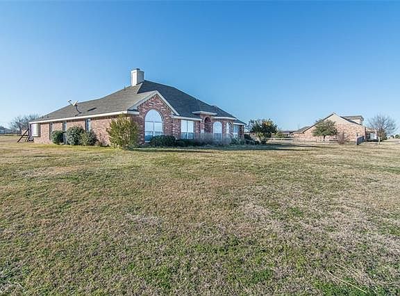 2nd image of 825 Ohara Dr
