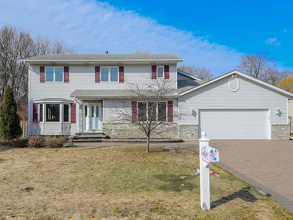 2nd image of 743 Pennington Pl