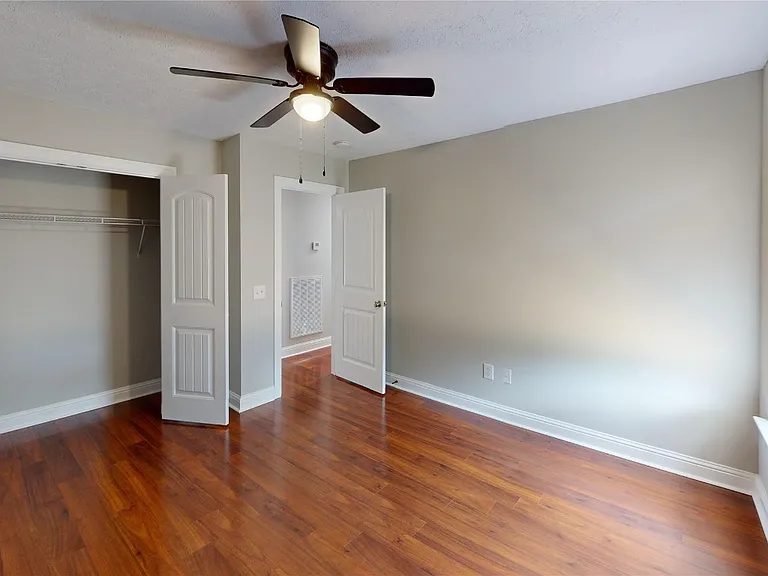 109 Sheila Blvd — Photo 22