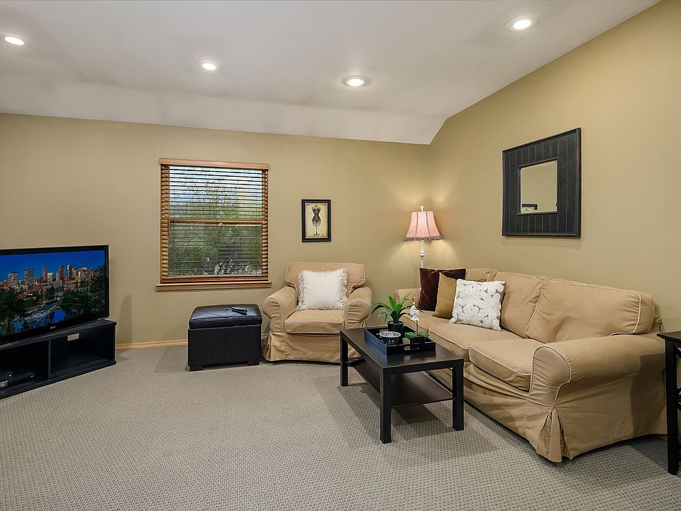 2nd image of 7270 E Mercer Way #A