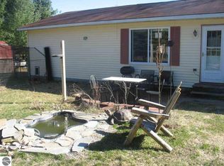 7588 Sandy Ln, Bellaire, MI 49615