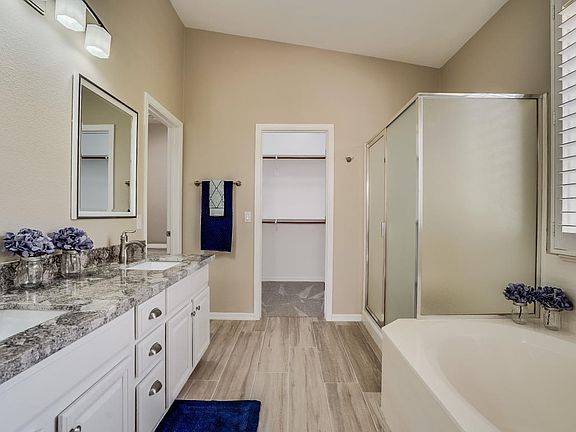 5th image of 4692 E Strawberry Dr