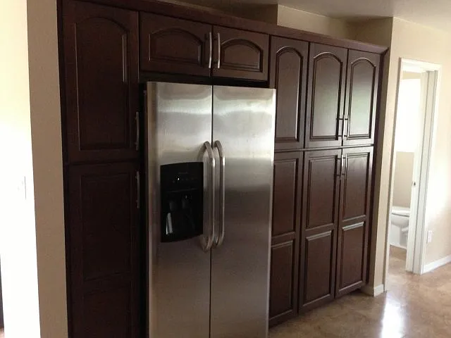 S La Rosa Dr — Photo 3