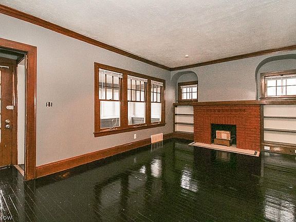 4th image of 3593 W 120th St #1