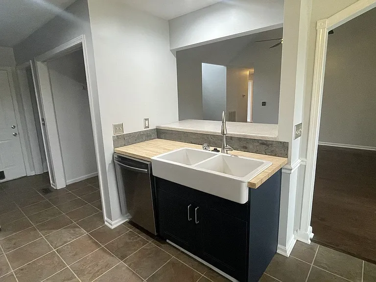 2285 Oak Hill Dr — Photo 10
