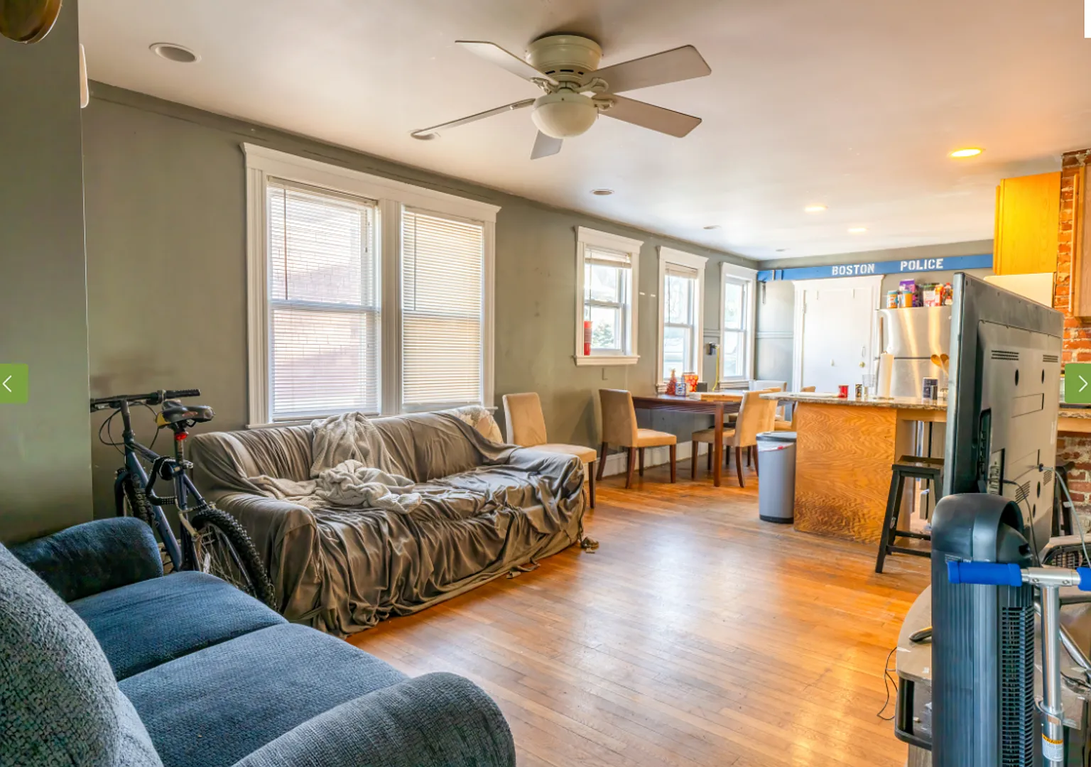 All Utilities Included & Free Bi-Weekly Pro Cleaning. Spacious Rooms And 2 Full Baths. — Photo 1