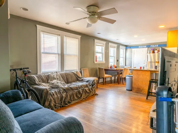 7 Wadsworth St, Allston, MA 02134