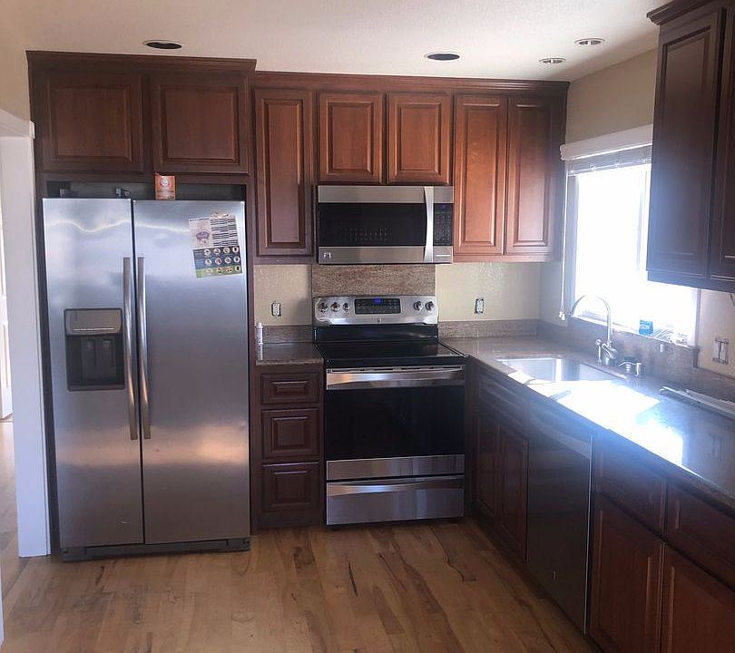 1st image of 414 Shirley Ave