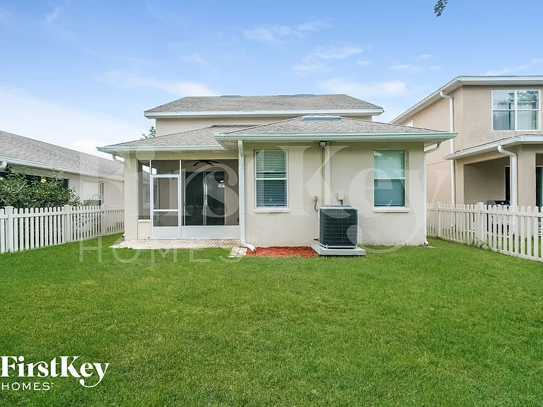 7847 Foxgrove Dr — Photo 15