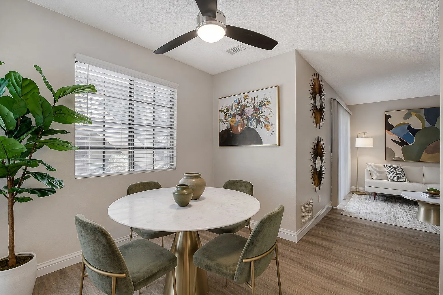 Shelter Cove Apartments — Photo 3