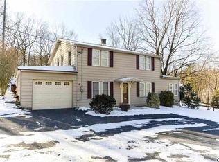 954 Wertzville Rd, Enola, PA 17025