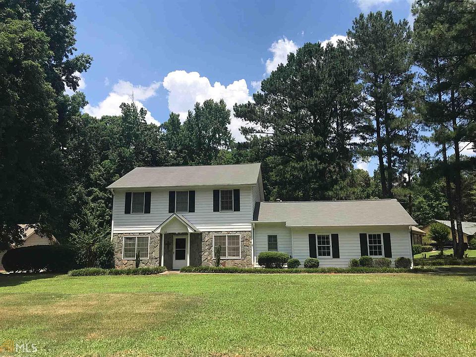 1st image of 382 Hidden Valley Dr SE