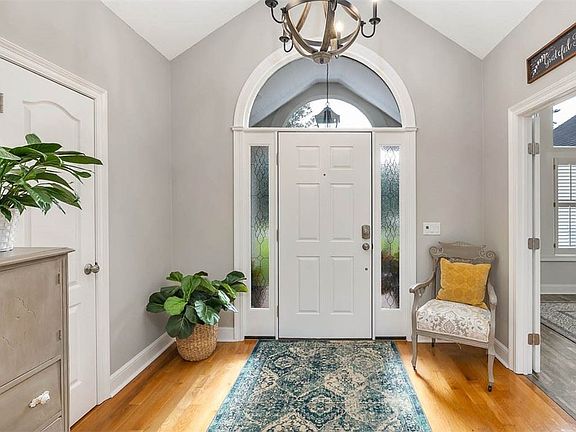 4th image of 129 Harbor Pointe Dr