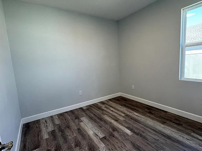 10085 Amicola St #10085 — Photo 9