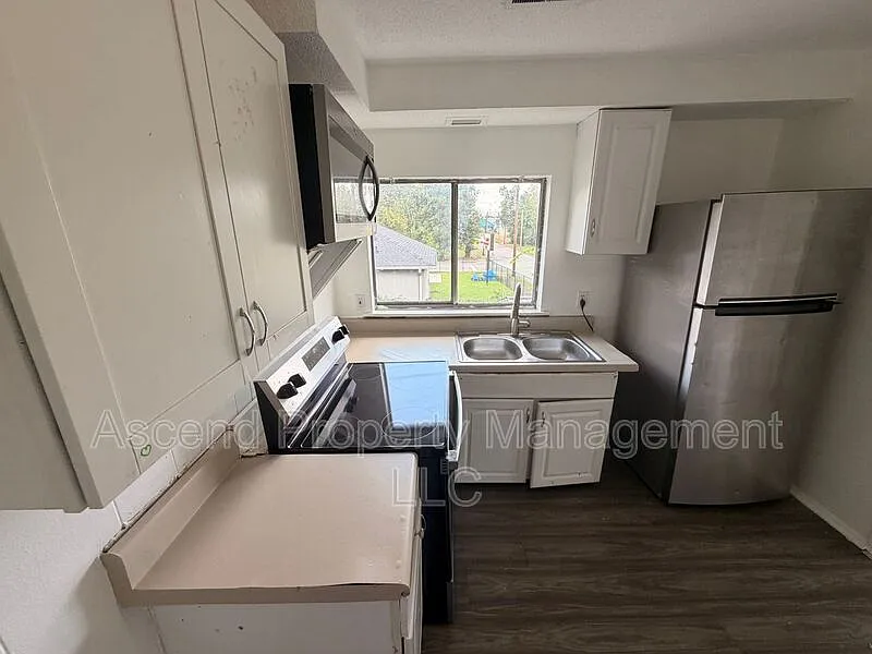 1 bed, 1.0 bath, $1,150 — Photo 3