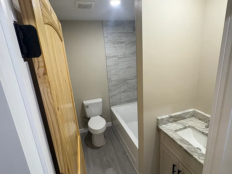 37390 W 5th St #2 — Photo 5